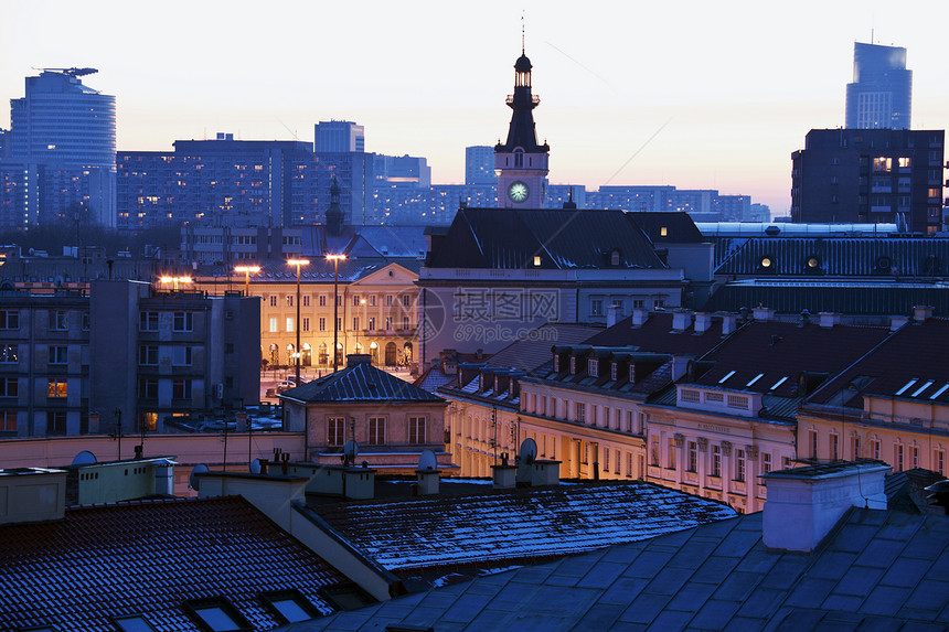日落时华沙建筑图片