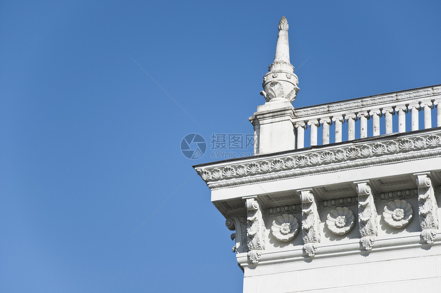 火车站建筑中心拱门历史旅行装饰品植物火车地标城市图片