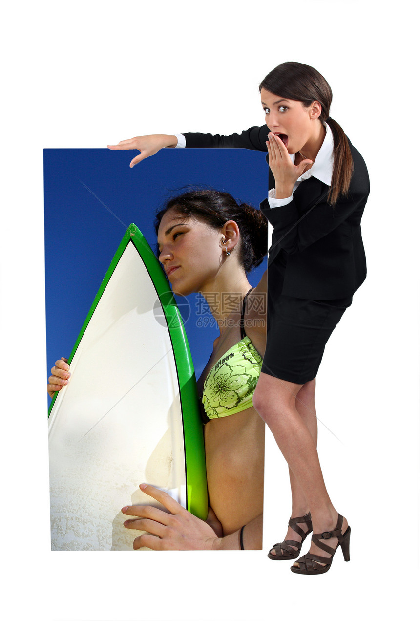 令人惊动的女商务人士人士海洋海滩凉鞋白色大小系带马尾辫商务木板图片