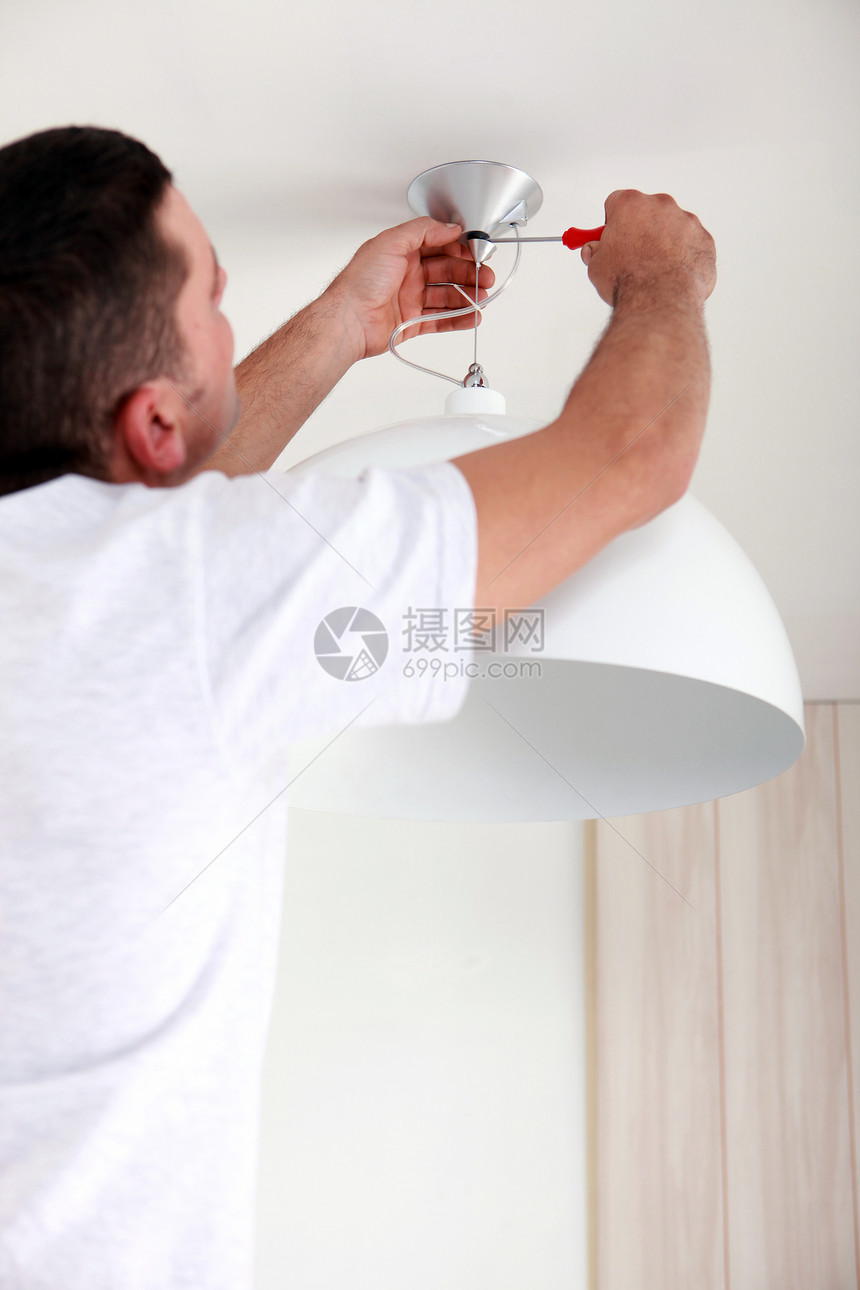 固定天花板灯男人安装文件白色工作房子电工接线配置视图图片