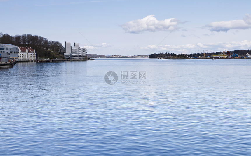 以北临诸河和城市及港口为基地图片