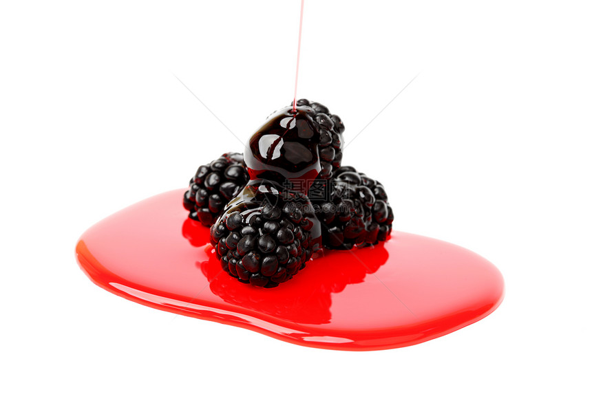 糖浆中的黑莓堆养分食物美食水果花园植物群浆果宏观环境营养图片