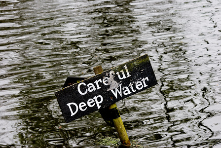 深水预告信号背景图片