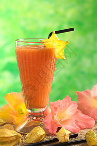 新鲜木薯果汁照片饮料黄色食物水果玻璃橙子星星背景图片