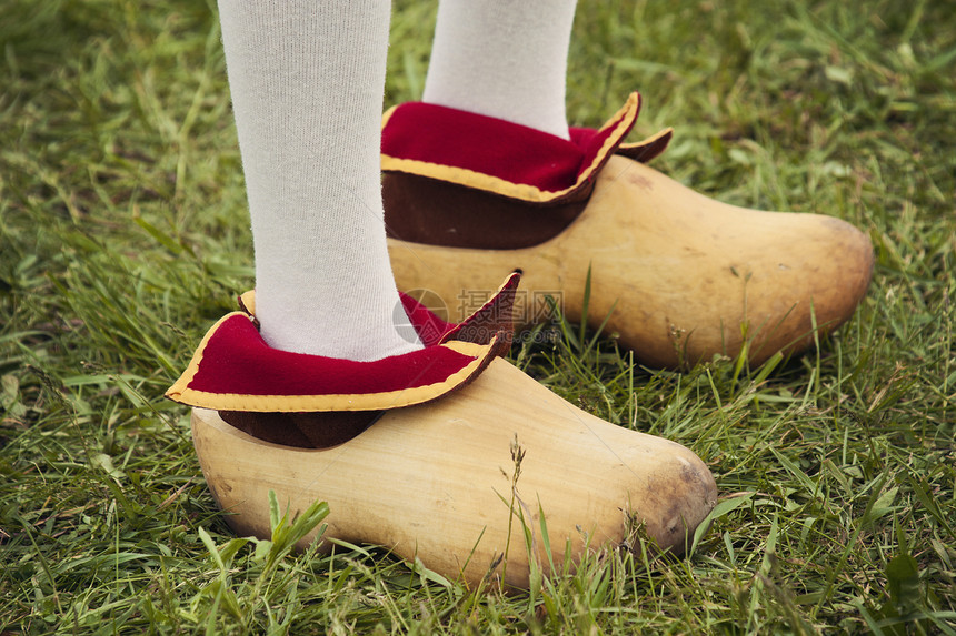 荷兰木塞靴子文化传统农业鞋类乡村心率木屐农场木头图片