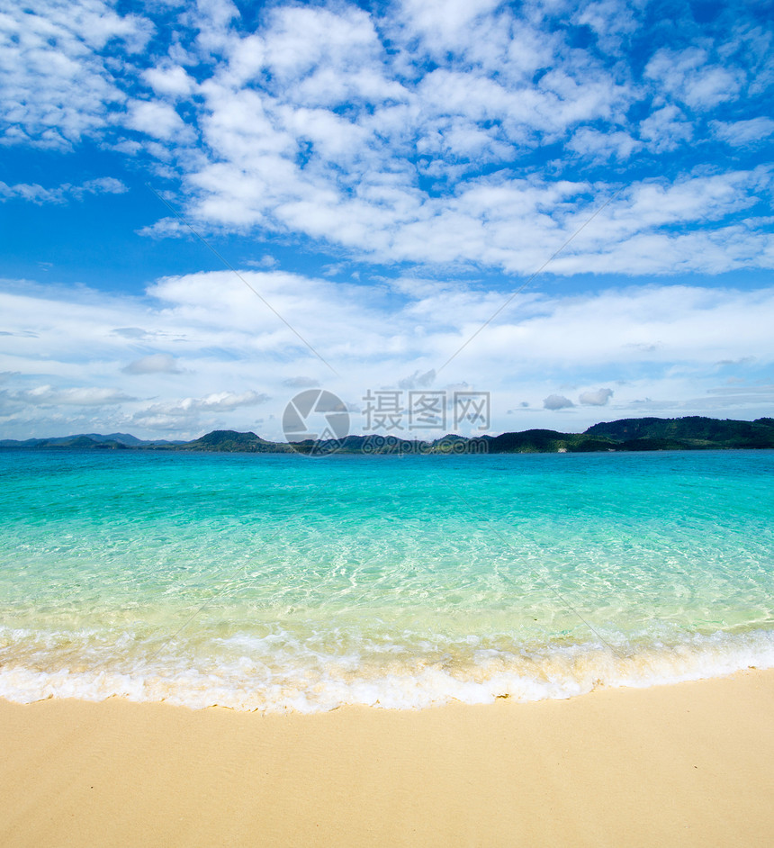 热带海洋阳光放松海岸假期晴天太阳冲浪蓝色海浪旅行图片