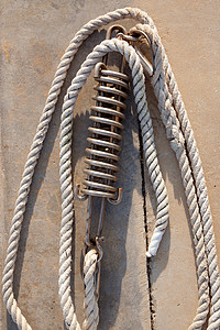 带海洋绳索的弹簧护航背景图片