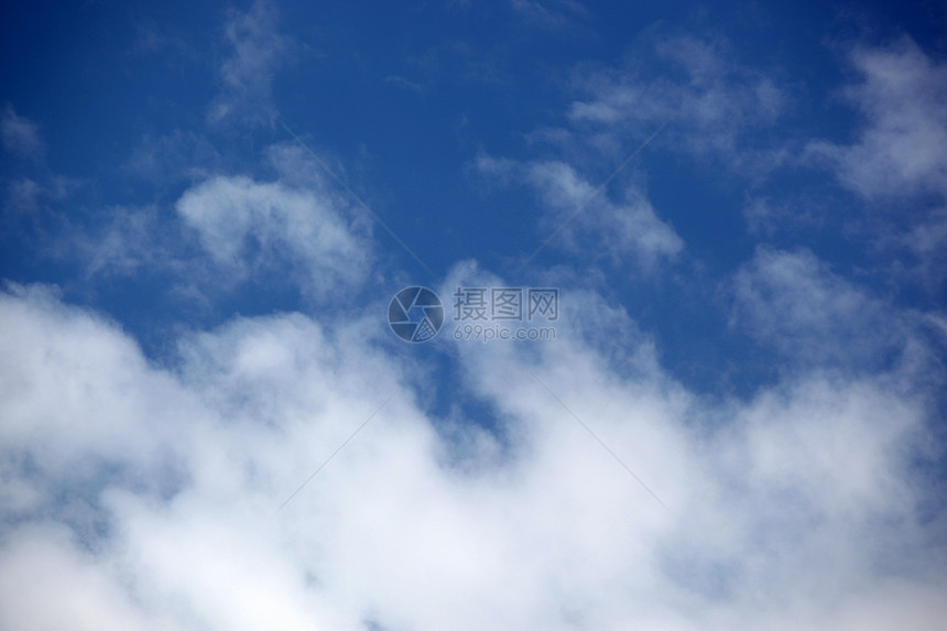 蓝蓝天空阳光臭氧蓝色天气气候自由气象活力天堂环境图片