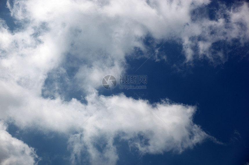 蓝天空背景自由天堂环境天际云景天气天空气象气候臭氧图片