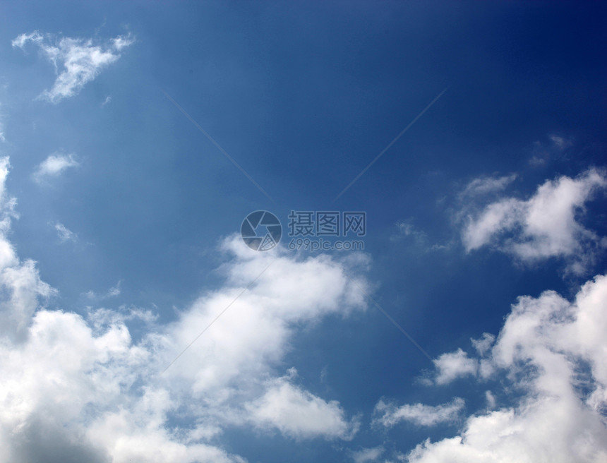 蓝天空背景臭氧天气自由气象柔软度云景天际天空气候环境图片