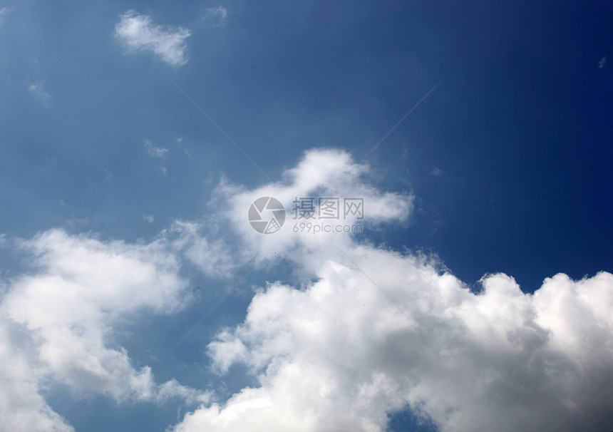 蓝天空背景天气气候天际气象云景柔软度场景阳光天空自由图片