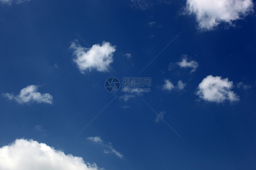蓝天空背景天气场景天堂天际阳光臭氧气象柔软度天空蓝色图片