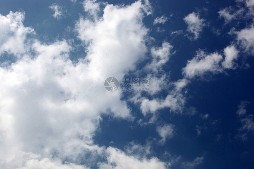 蓝天空背景天气气象柔软度天堂自由天空蓝色环境云景场景图片