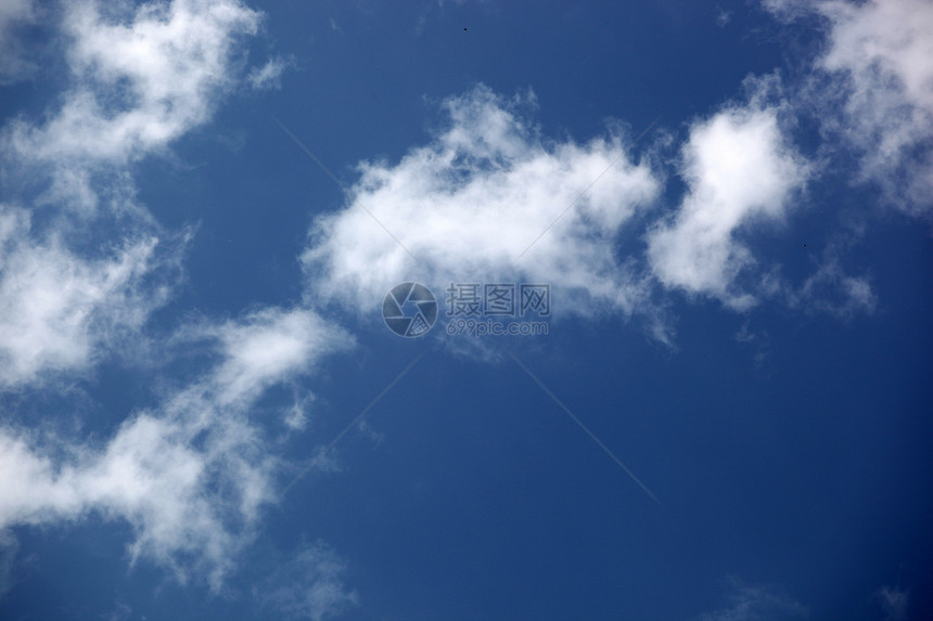蓝天空背景天空天气气象云景场景天堂自由环境柔软度天际图片
