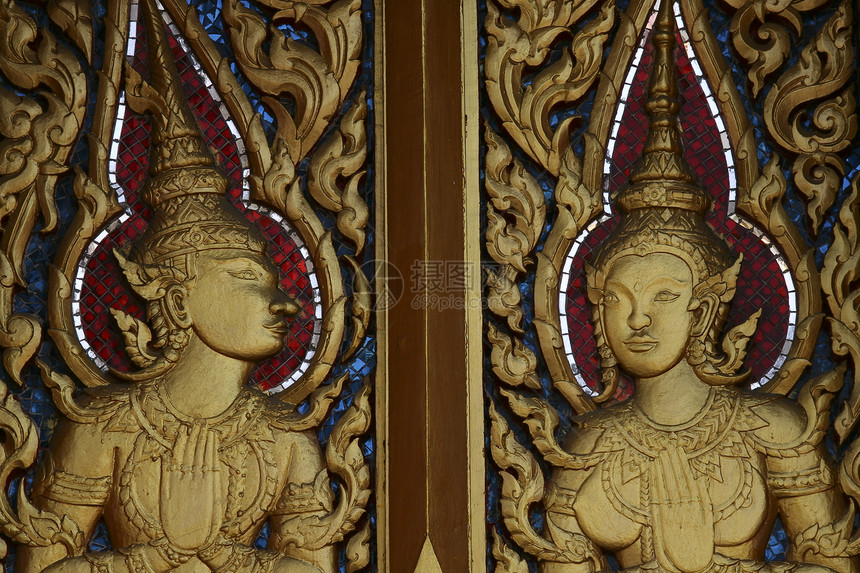 泰国寺庙前门装饰建筑学古董金子历史金属入口艺术文化精神问候语图片