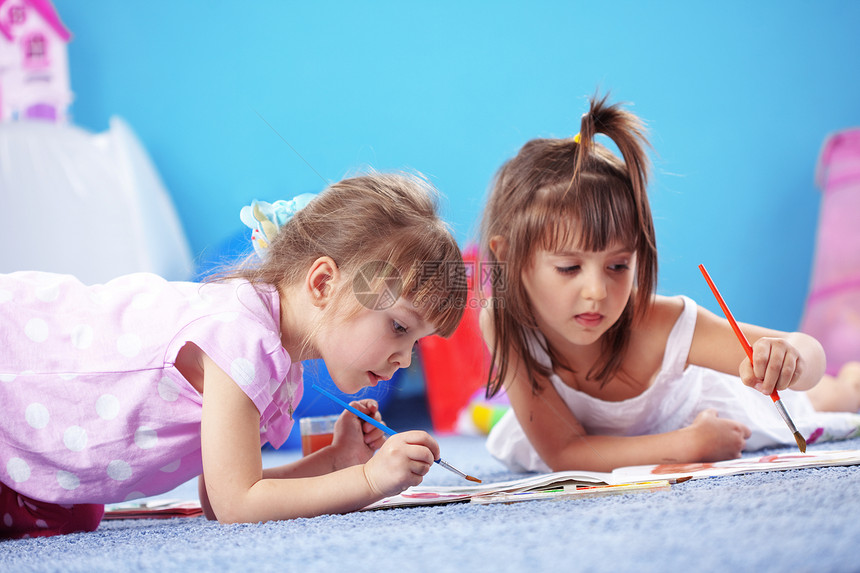儿童绘图绘画公司苗圃游戏玩具学习乐趣房间育儿青年图片