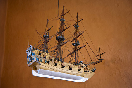 墙上的帆船船舶模式桅杆航行历史教会帆船船模风帆背景