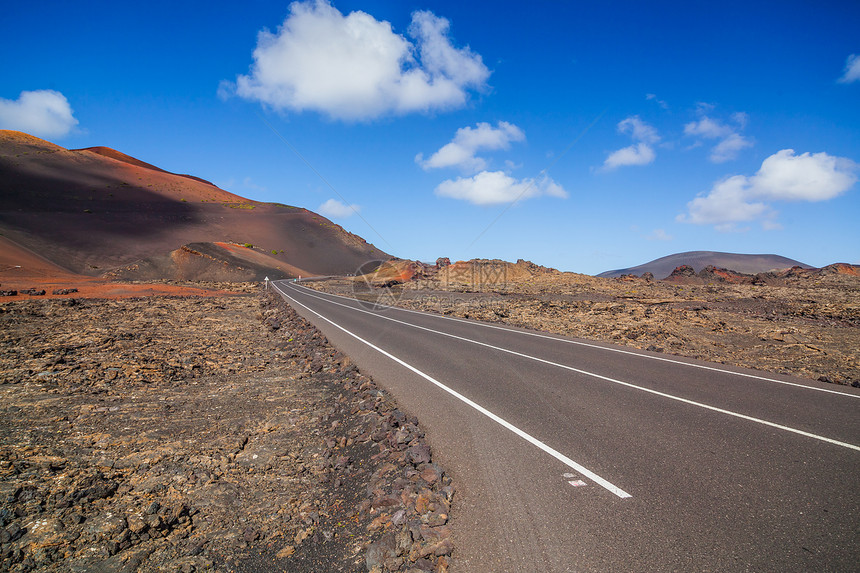 加那利群岛兰萨罗特公路场景地球晴天爬坡火山发动机运输土地路线美化图片