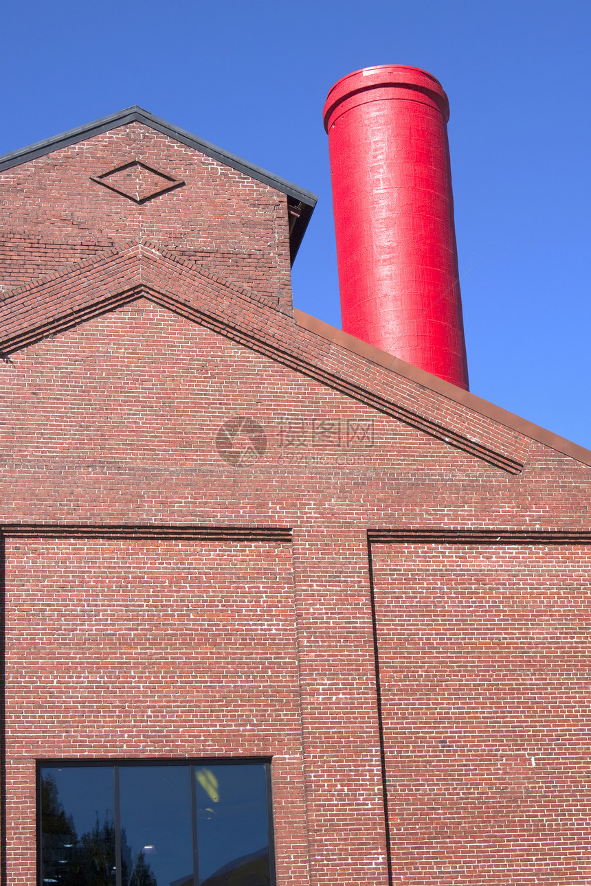 红色烟囱窗户展品建筑地标商业线条砖块建筑学圆柱图片