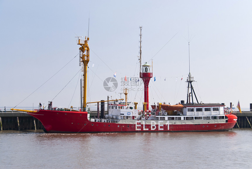 灯轮红色火船港口海岸船舶水路消防灯塔导航沿岸图片