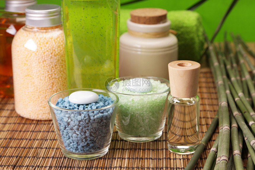 斯帕和美 芳香和油身体绿色浴室毛巾治疗护理化妆品液体卫生产品图片