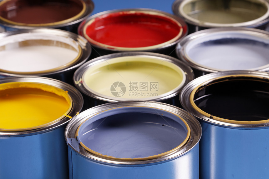 油漆罐黄色白色液体房子金属工作室颜料染料画家创造力图片