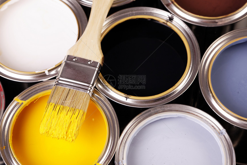 油漆罐工作室染料创造力金属黄色颜料刷子液体房子墨水图片