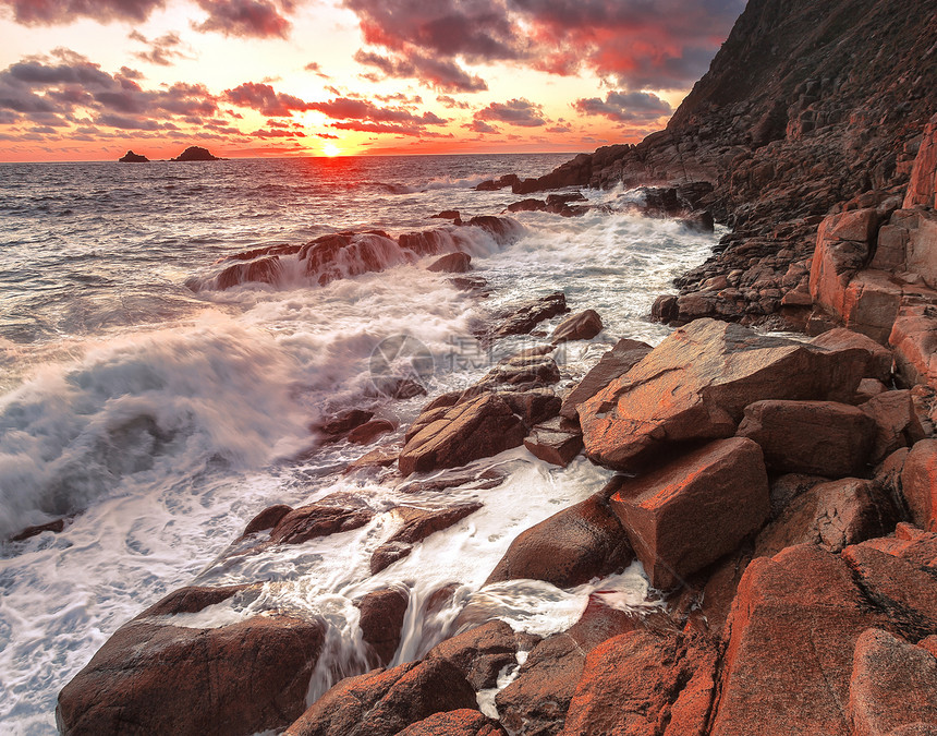 南文港海洋风景目的地场景海岸线水平运动日落光线海浪图片