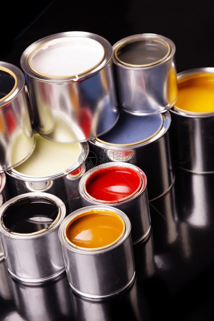 油漆罐画笔房子墨水工作室液体装潢染料金属创造力颜料图片