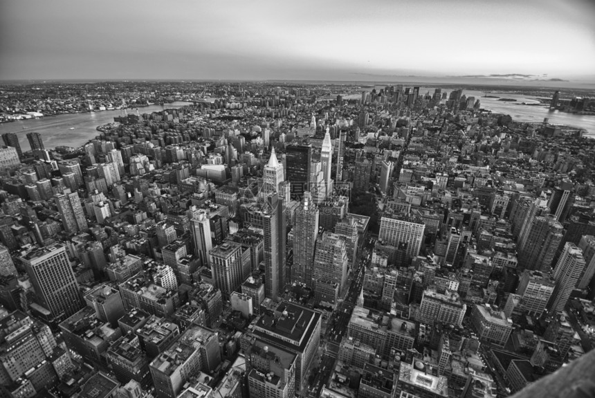 纽约天际之夜港口日落建筑学渡船码头摩天大楼建筑城市反射公寓图片
