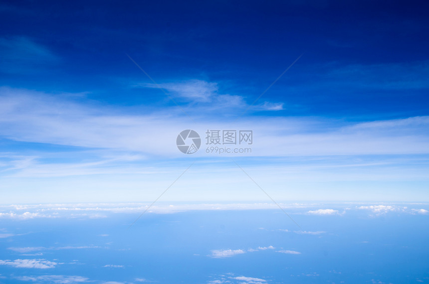 天空场景环境蓝色白色柔软度气候美丽阳光天堂天际图片