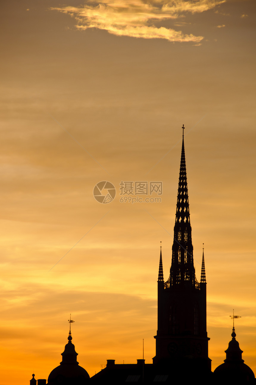 日落时斯德哥尔摩市风景大厅太阳教会城市首都景观建筑中心历史性金子图片