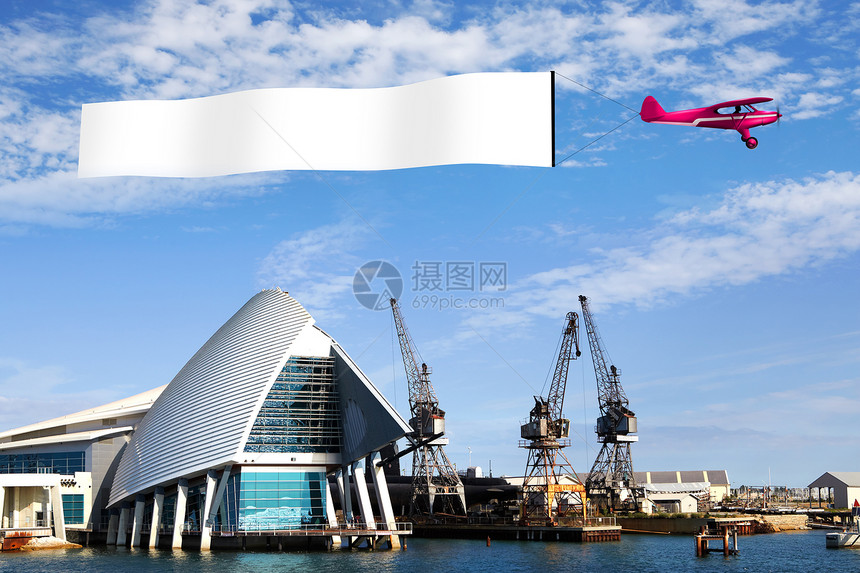 飞机和空地涡轮蓝色市中心景观房子摩天大楼插图速度旅行商业图片