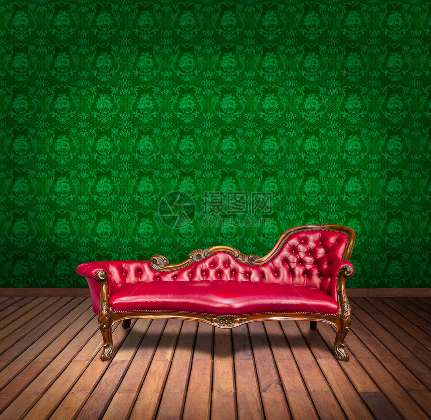 绿色壁纸房的沙发图片