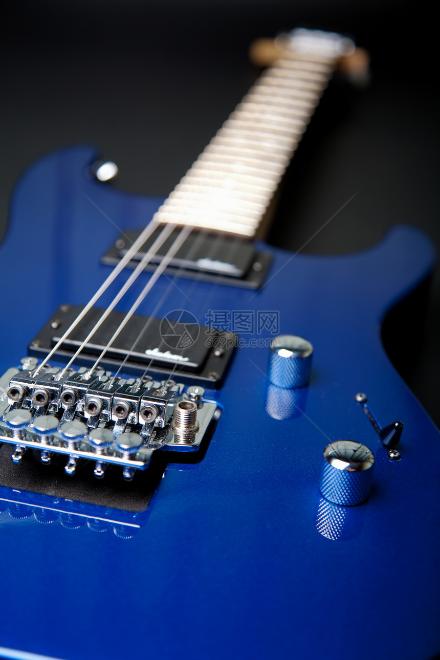 蓝蓝色电吉他吉他爵士乐乐器歌曲音乐木头细绳岩石体积金属图片