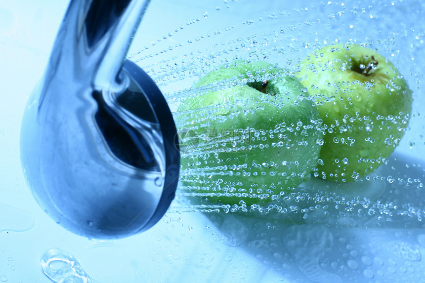 苹果清洗飞溅小吃饮食水果液体环境营养午餐果汁食物图片