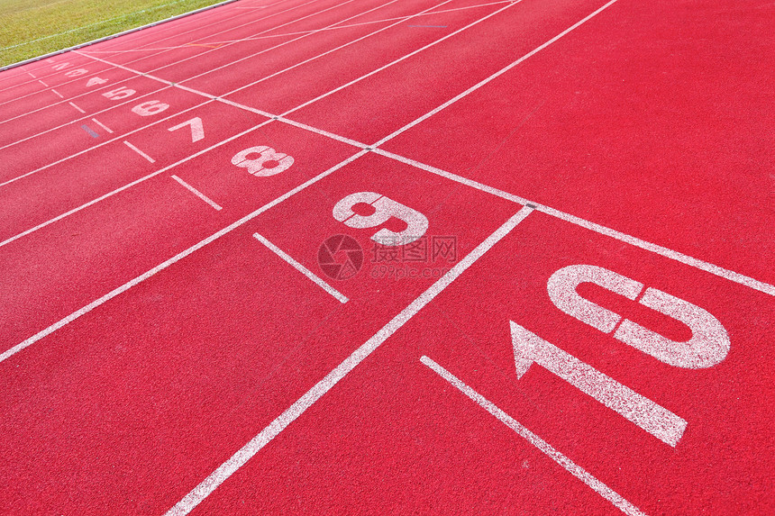 运动赛跑白色曲线地面体育场跑步会场积木条纹竞赛涂胶图片