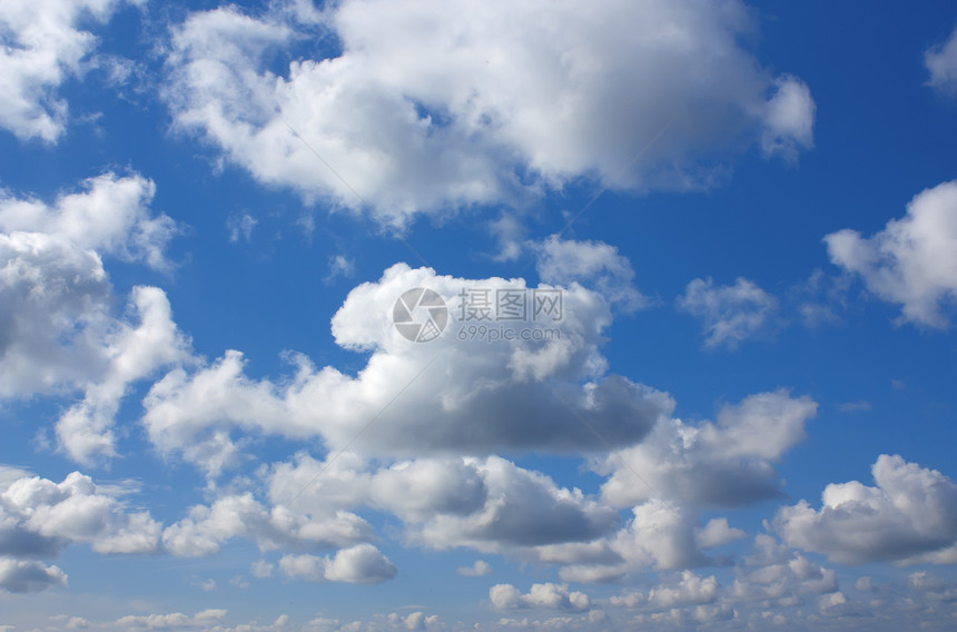 美丽的云朵自由阳光空气编队蓝天蓝色晴天环境气象天堂图片