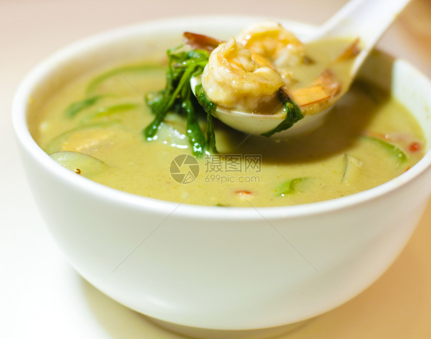 绿色咖喱蔬菜辣椒文化椰子牛奶热带异国草本植物用餐食物图片