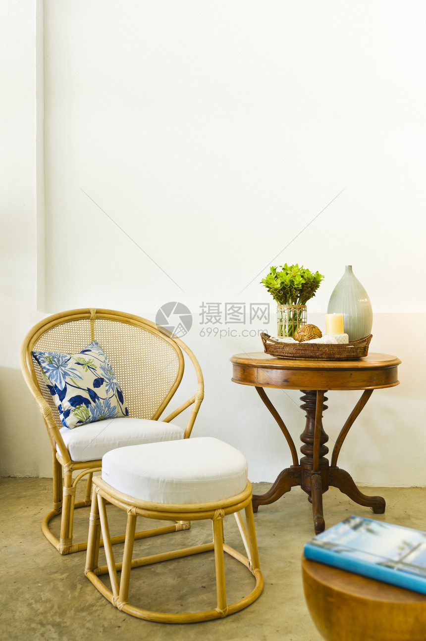 桌椅组合竹竹条座席区木头风格座位花朵设计师脚板住宅靠垫房间装饰图片