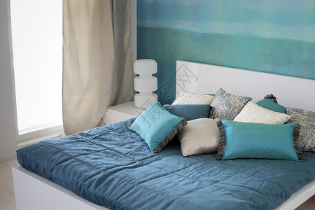现代床居室软垫枕头房间靠垫卧室背景图片