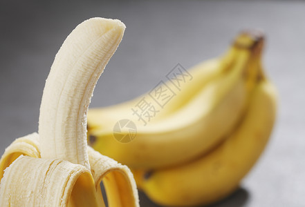 吃香蕉吧背景图片