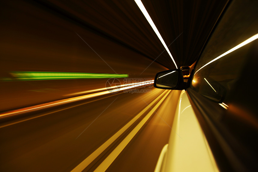 夜驾车玻璃运输线条旅行速度金属路灯沥青车轮运动图片