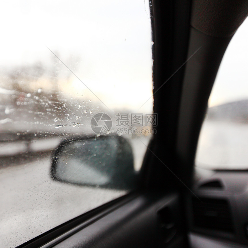 雨中驱车镜子交通墙纸金属天气季节街道窗户圆圈旅行图片