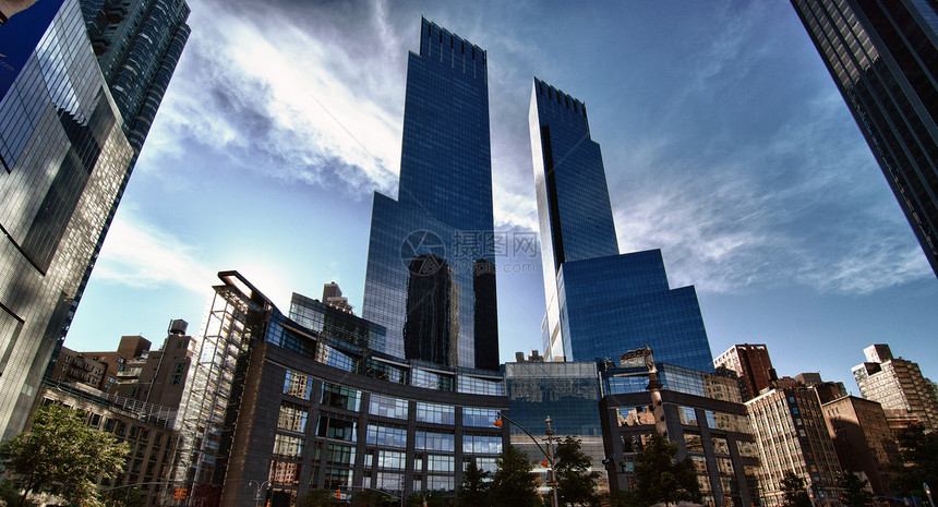 曼哈顿的摩天大楼街道天空游客旅游全景蓝色建筑帝国办公室地标图片