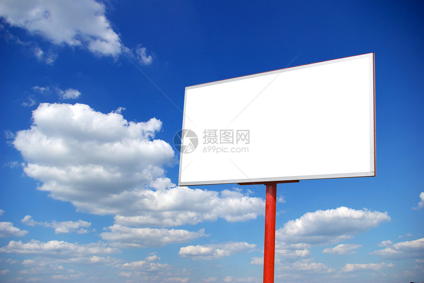 天空上的广告牌木板白色宣传公告空白帆布控制板公司促销旗帜图片