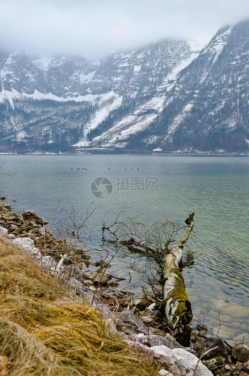 奥地利哈尔斯塔村庄蓝色遗产游客音乐文化天空假期尖顶教会图片