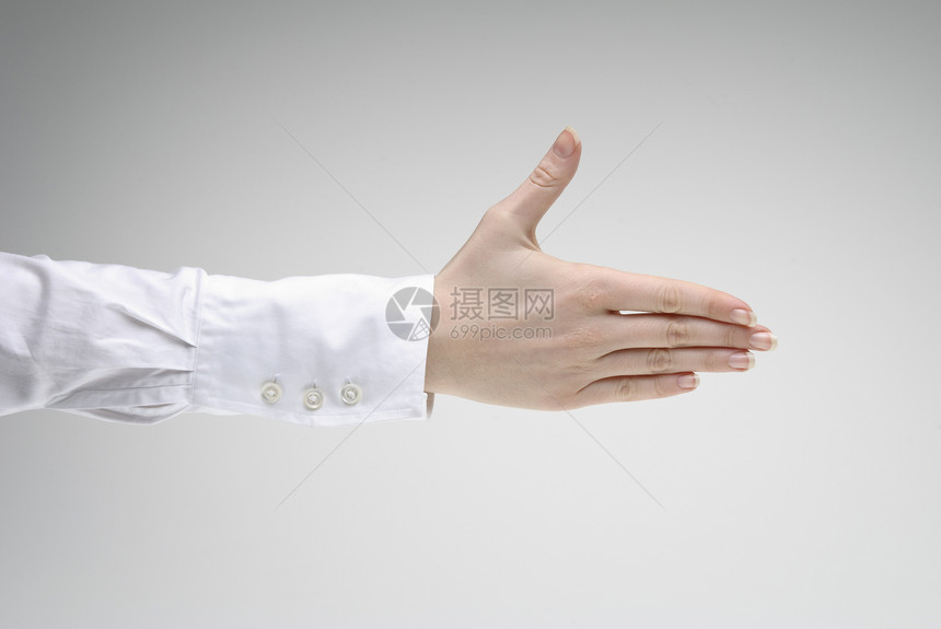 女人伸出一只手棕榈手臂袖子白色女性商业手势皮肤展示手指图片
