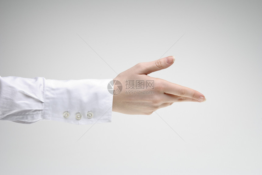 女人伸出一只手手指手势棕榈女性袖子皮肤展示商业白色手臂图片