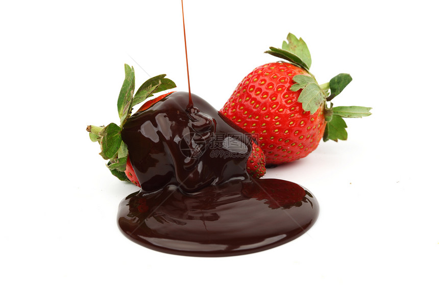 巧克力中的草莓水果庆典美食早餐甜点季节小吃食物糖果可可图片